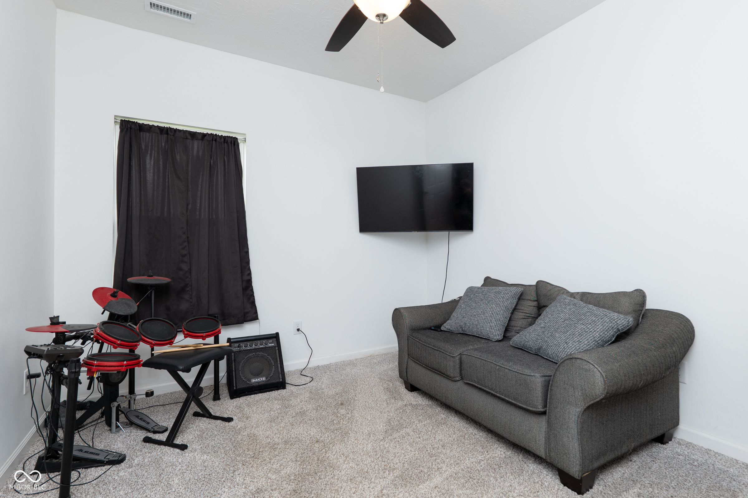6926 Honeysuckle Way Pendleton, IN 46064 - Photo 23 of 28