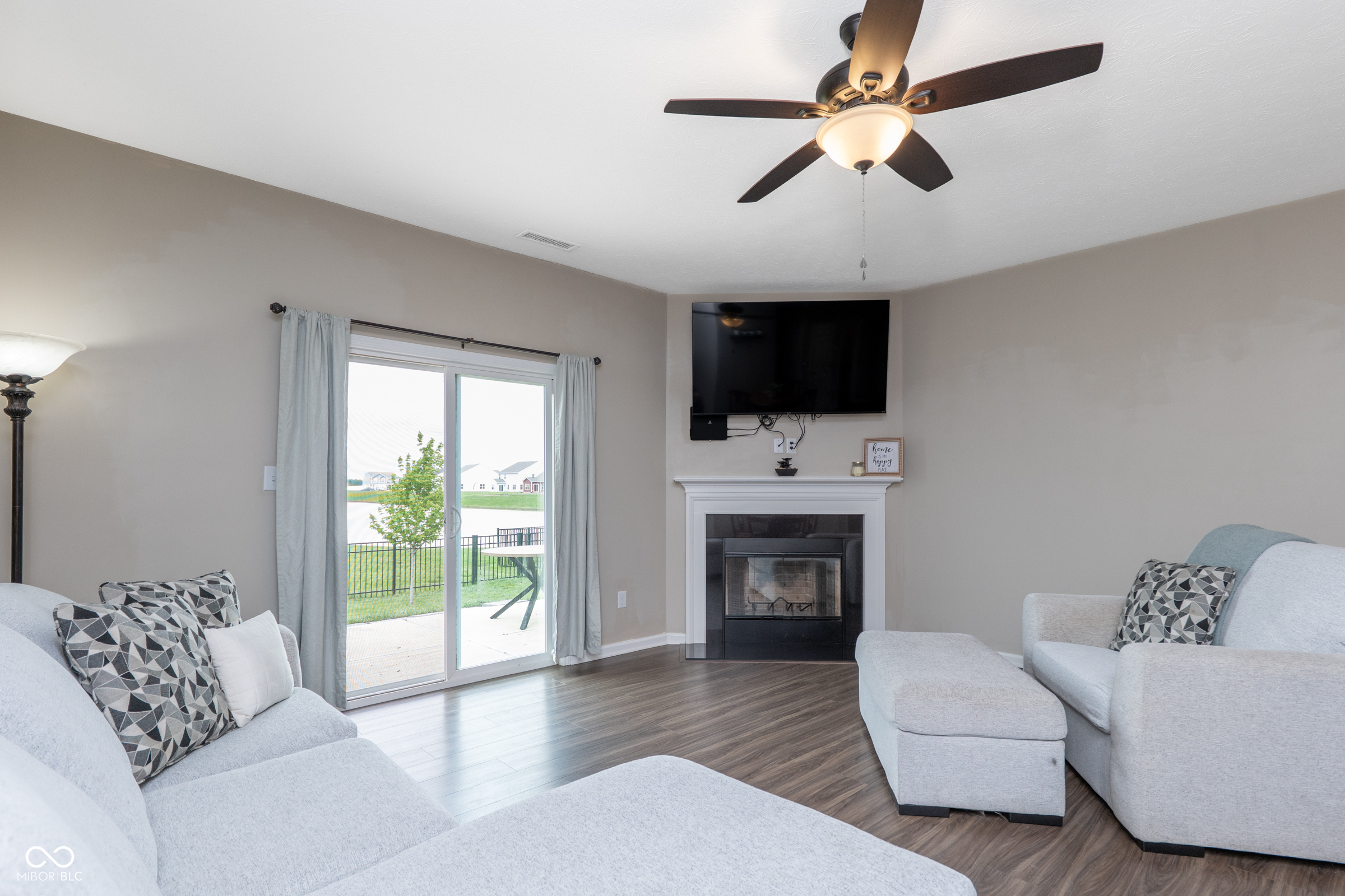 6926 Honeysuckle Way Pendleton, IN 46064 - Photo 5 of 28