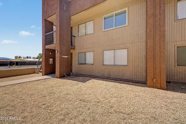 $149,900 | 3810 North Maryvale Parkway, Unit 1063, Phoenix, AZ 85031