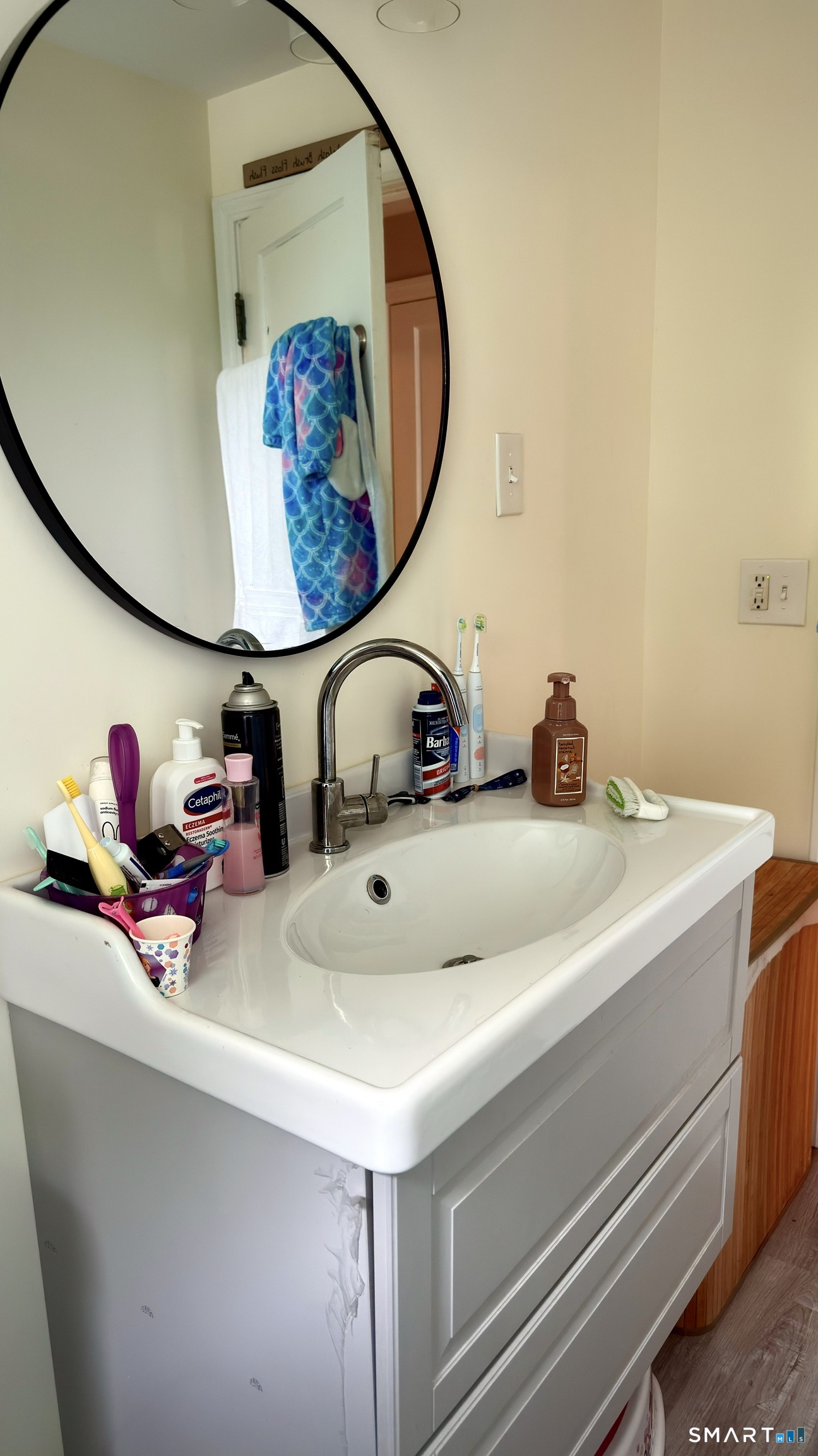 12 Rainbow Road Norwalk, CT 06851 - Photo 16 of 25