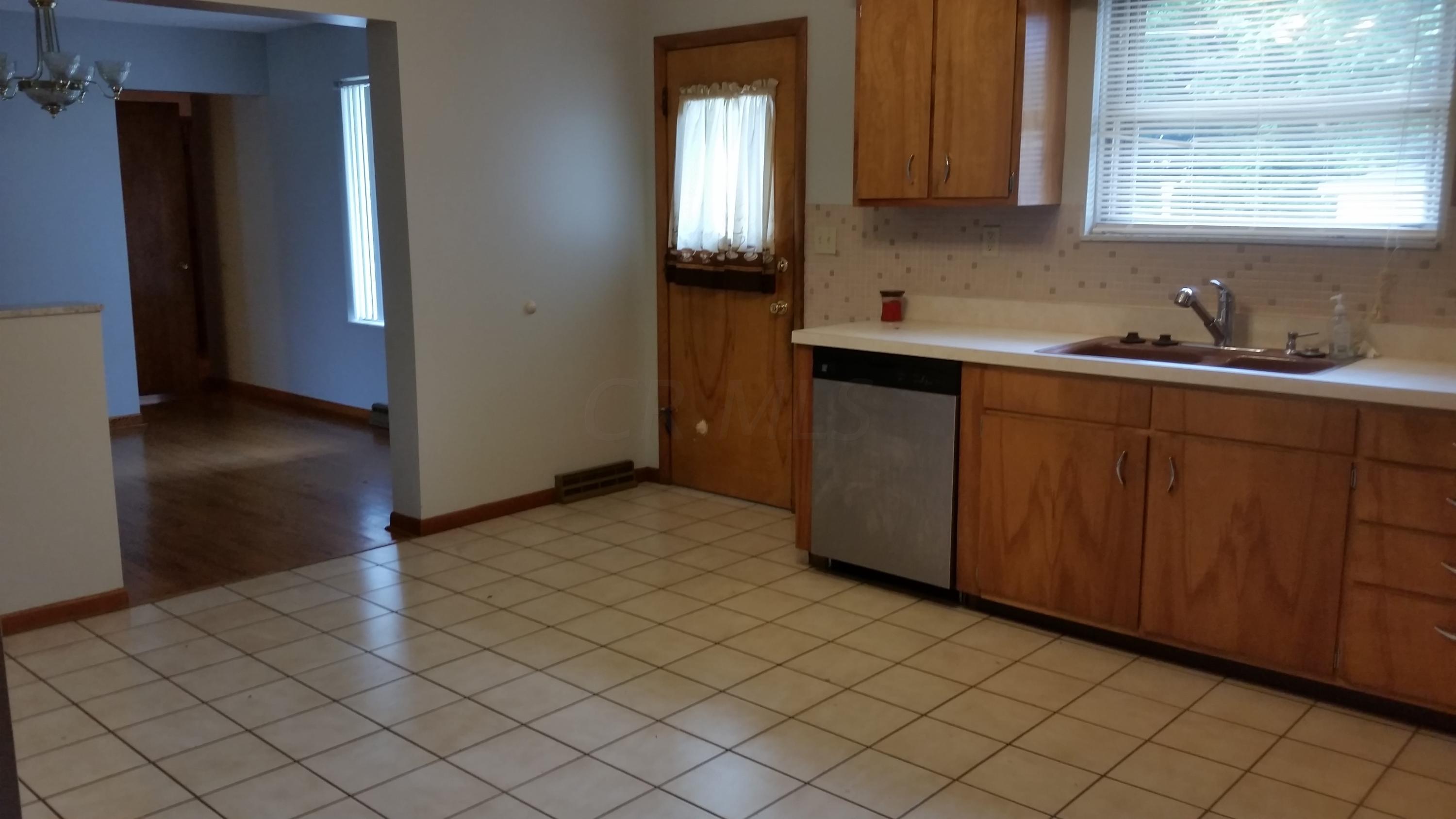 2511 Lindsay Road Columbus, OH 43207 - Photo 18 of 23