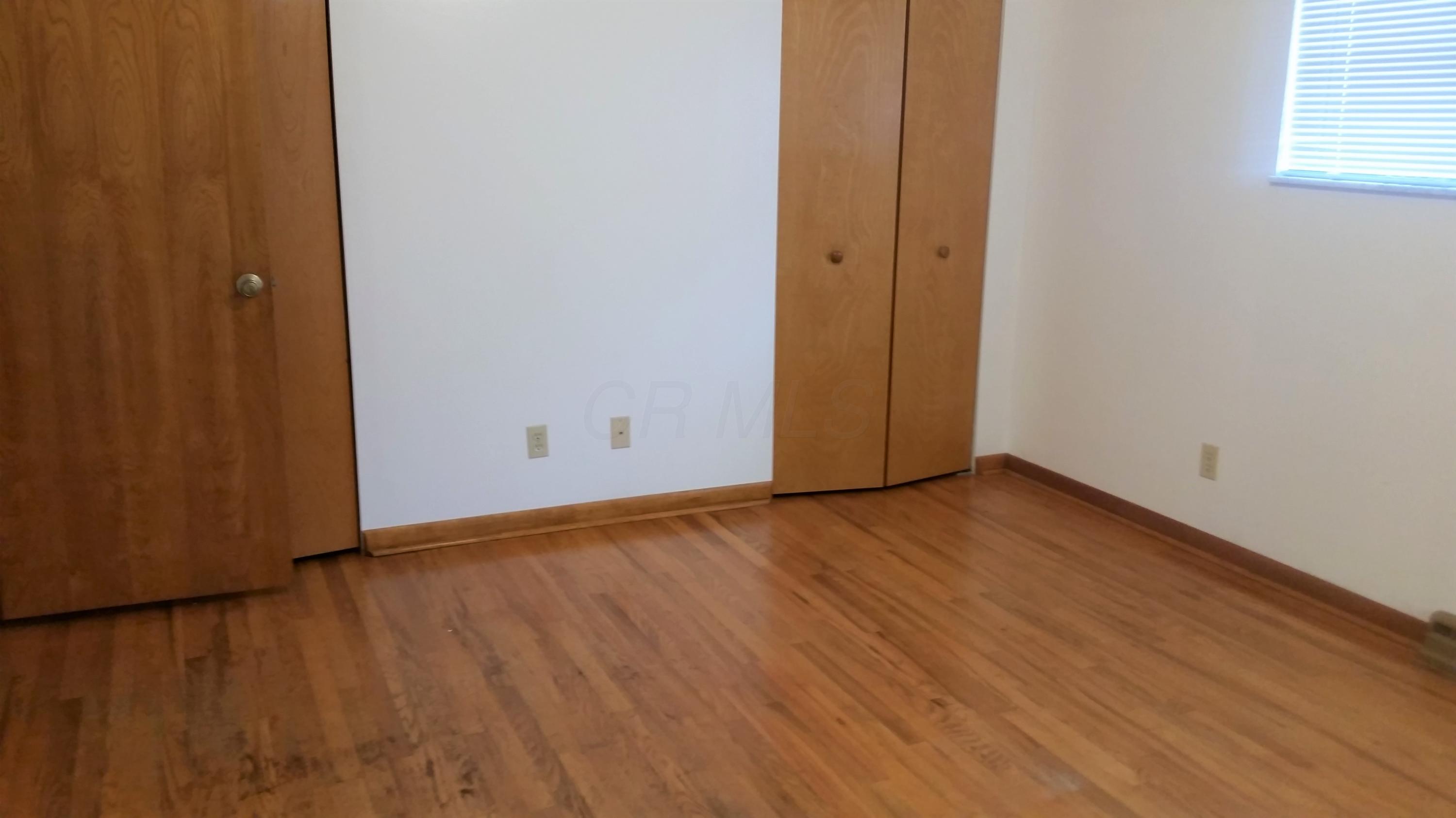 2511 Lindsay Road Columbus, OH 43207 - Photo 9 of 23