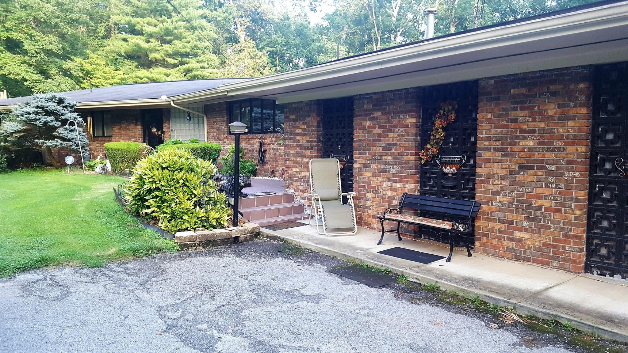 120 Wells Road Crossville, TN 38555 - Photo 2 of 20