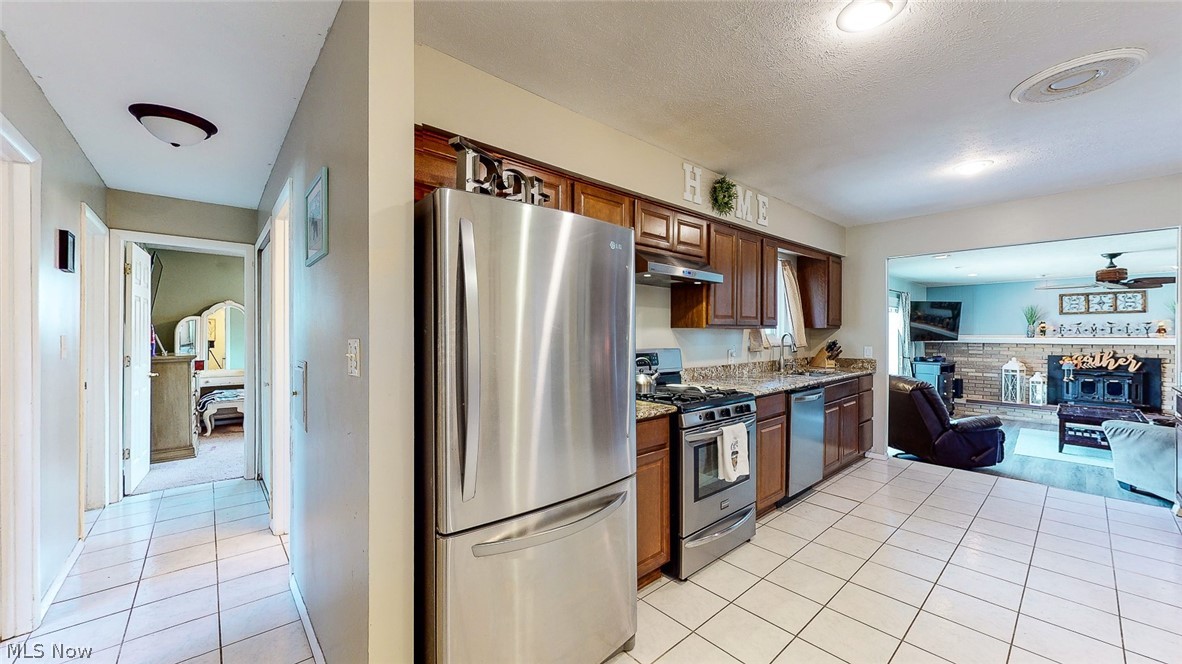 6612 Rousseau Drive Parma, OH 44129 - Photo 8 of 33 Gallery Image 8