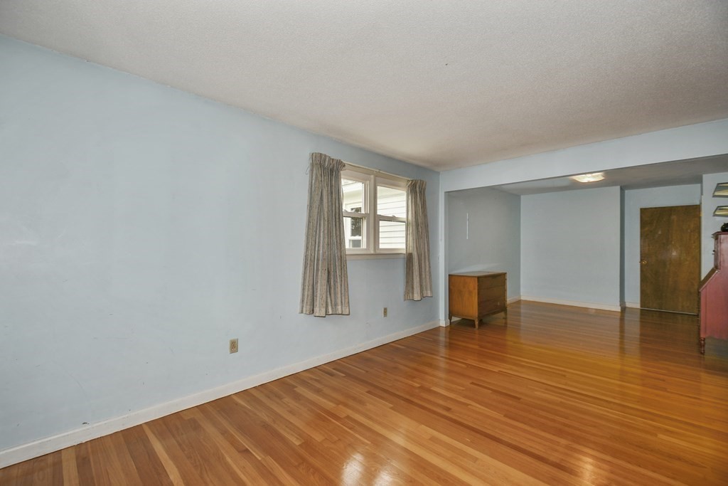 255 Richardson Road Fitchburg, MA 01420 - Photo 18 of 25 Gallery Image 18