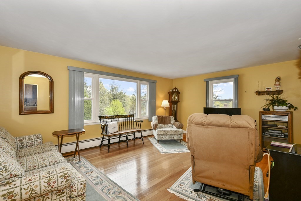 255 Richardson Road Fitchburg, MA 01420 - Photo 8 of 25 Gallery Image 8