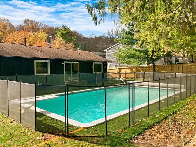 $367,900 | 4622 Glencliffe Road, Manlius, NY 13104