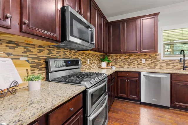 $800,000 | 239 Ivy Woods Court, Fountain Inn, SC 29644