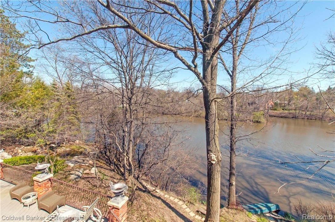 32430 Evergreen Road Franklin, MI 48025 - Photo 27 of 59 View from Master Bedroom Balcony