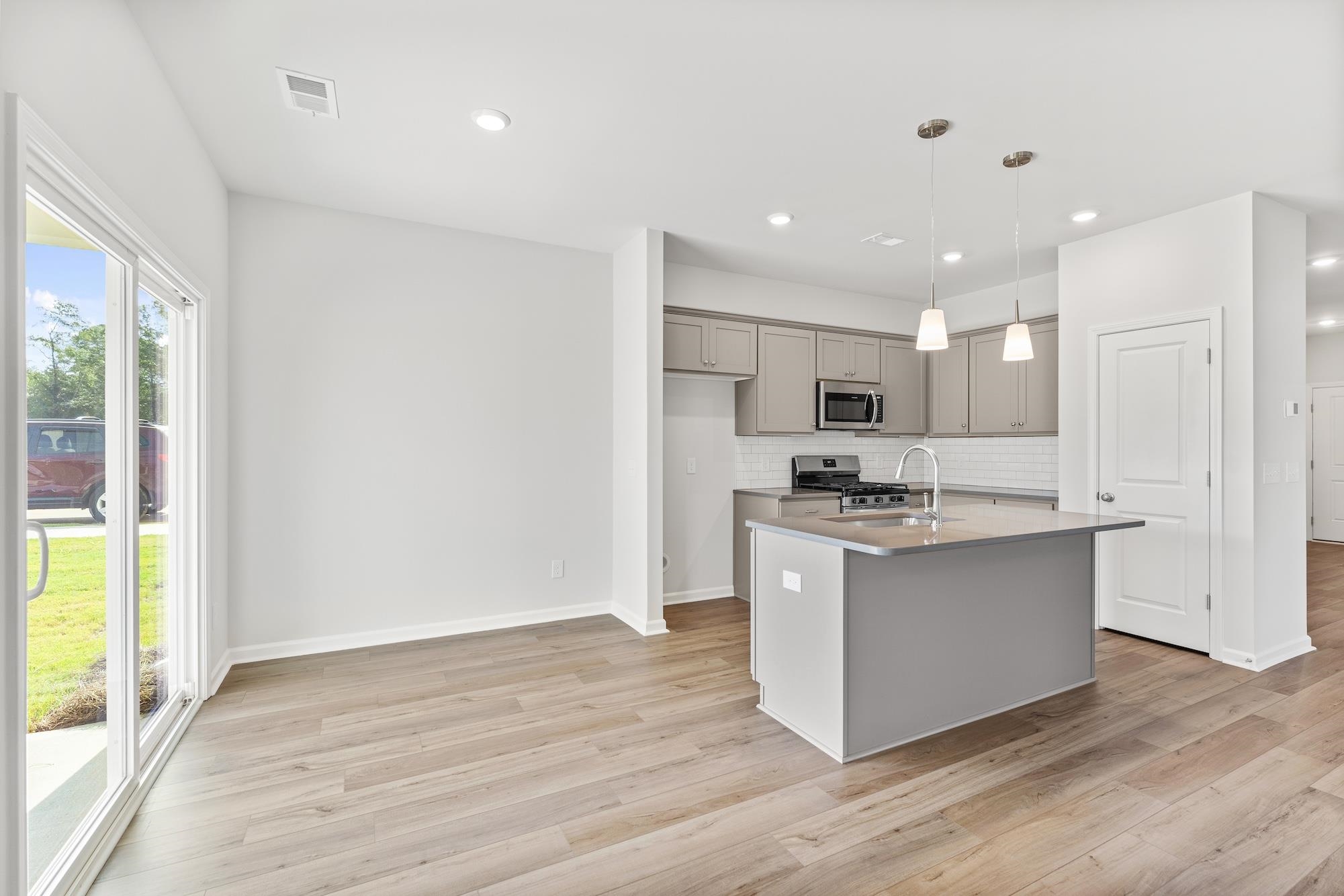 2397 Mill Loop Spartanburg, SC 29301 - Photo 8 of 34