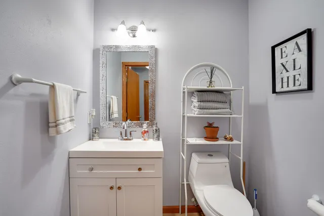 $328,900 | 620 Enterprise Drive, Verona, WI 53593