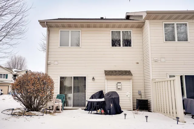 $328,900 | 620 Enterprise Drive, Verona, WI 53593