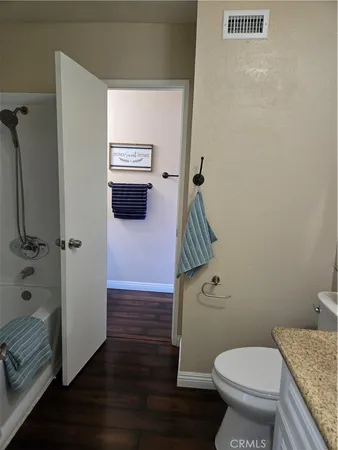 $569,000 | 955 Las Lomas Drive, Unit D, La Habra, CA 90631