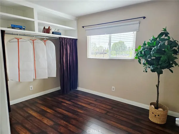 $569,000 | 955 Las Lomas Drive, Unit D, La Habra, CA 90631