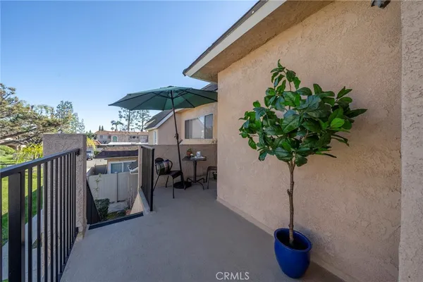 $569,000 | 955 Las Lomas Drive, Unit D, La Habra, CA 90631
