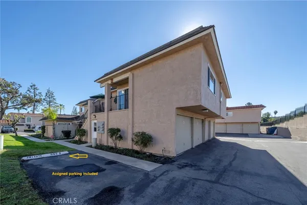 $569,000 | 955 Las Lomas Drive, Unit D, La Habra, CA 90631