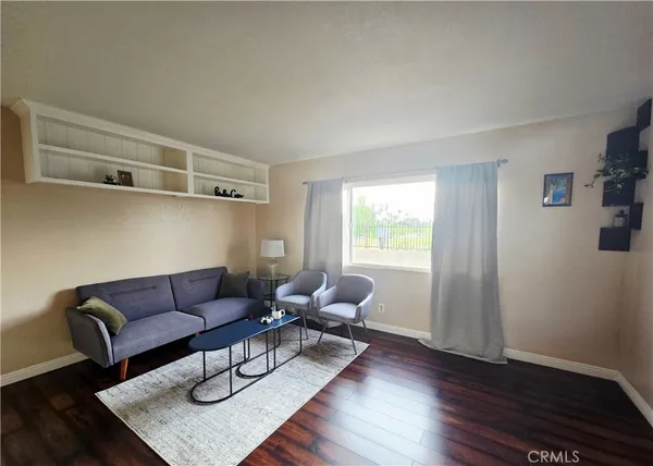 $569,000 | 955 Las Lomas Drive, Unit D, La Habra, CA 90631