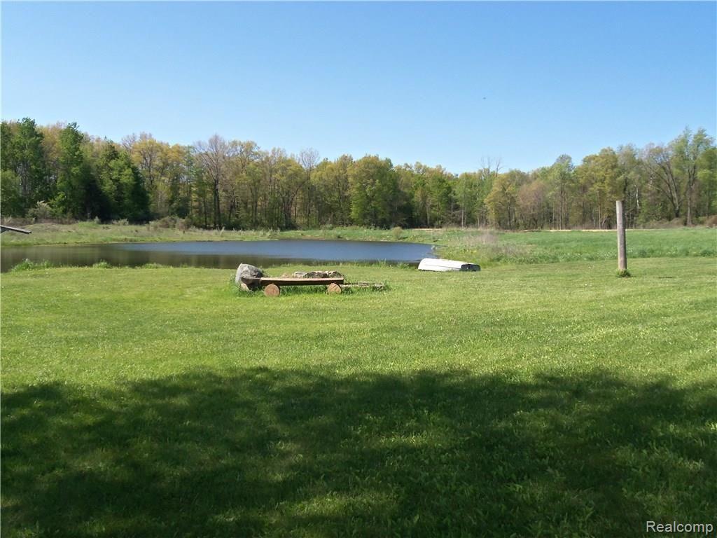1690 East Cohoctah Road Howell, MI 48855 - Photo 9 of 28 100_1304.JPG