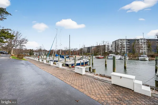 $315,000 | 796 Fairview Avenue, Unit 796F, Annapolis, MD 21403