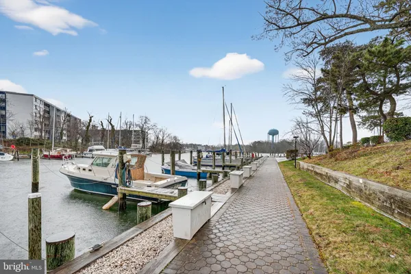 $315,000 | 796 Fairview Avenue, Unit 796F, Annapolis, MD 21403