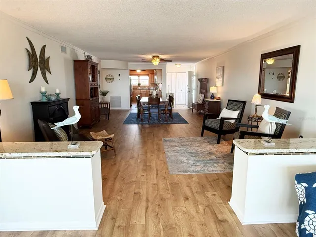 $520,000 | 5900 Shore Boulevard South, Unit 512, Gulfport, FL 33707