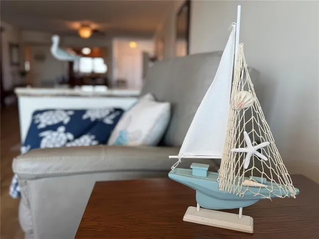 $520,000 | 5900 Shore Boulevard South, Unit 512, Gulfport, FL 33707