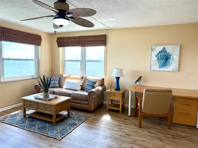 $520,000 | 5900 Shore Boulevard South, Unit 512, Gulfport, FL 33707
