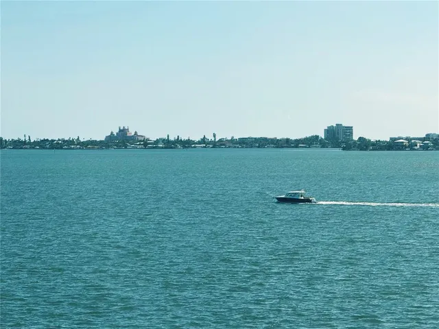 $520,000 | 5900 Shore Boulevard South, Unit 512, Gulfport, FL 33707