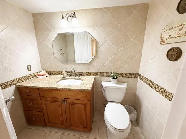 $520,000 | 5900 Shore Boulevard South, Unit 512, Gulfport, FL 33707