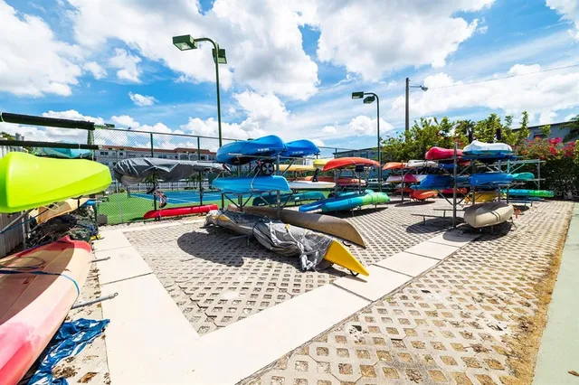 $520,000 | 5900 Shore Boulevard South, Unit 512, Gulfport, FL 33707