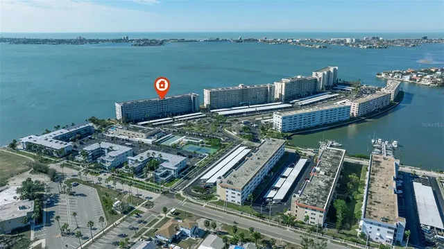 $520,000 | 5900 Shore Boulevard South, Unit 512, Gulfport, FL 33707