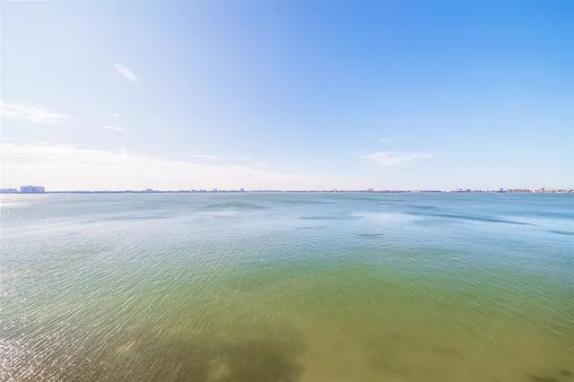 $520,000 | 5900 Shore Boulevard South, Unit 512, Gulfport, FL 33707