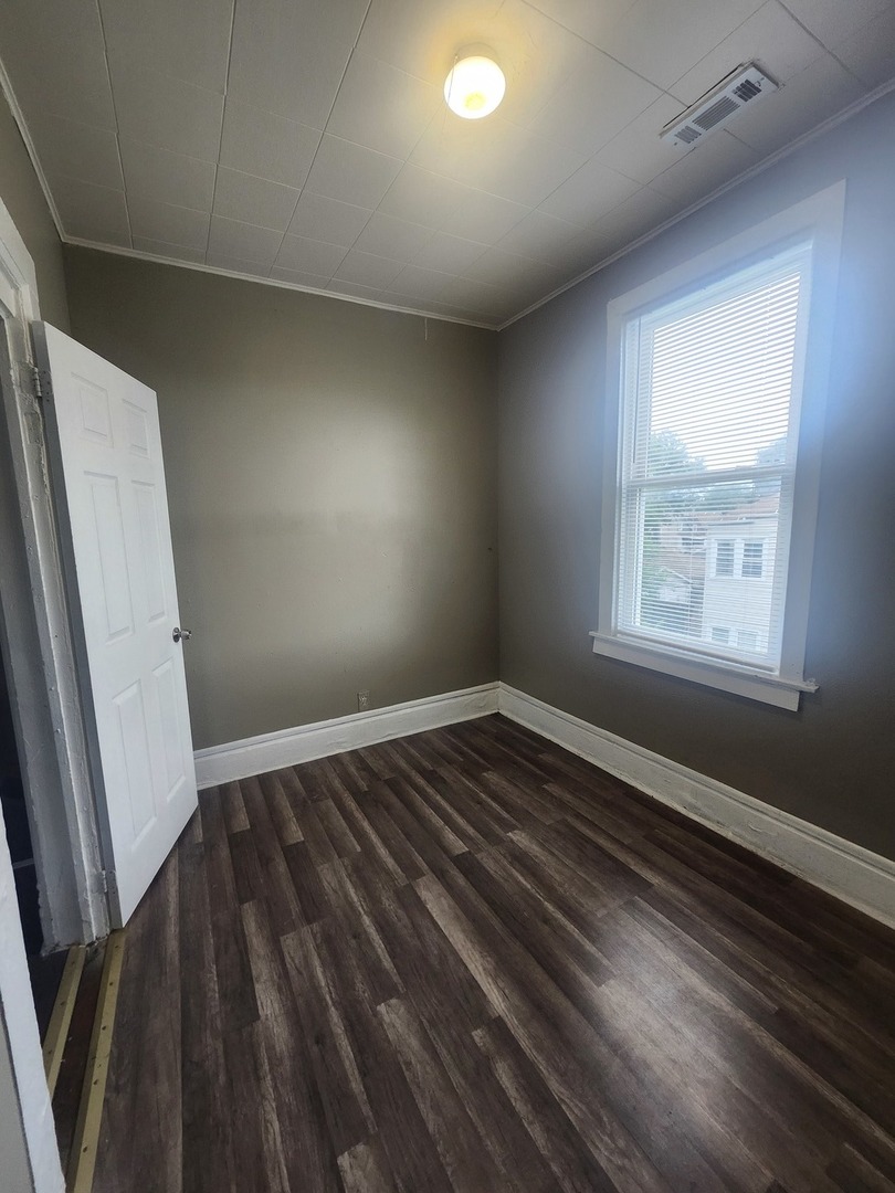 3019 East 80th Street, Unit 2 Chicago, IL 60617 - Photo 5 of 7