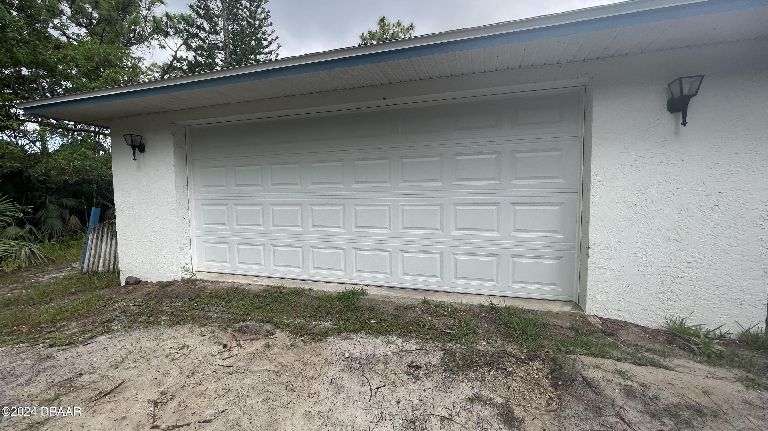 1085 Hall Road Malabar, FL 32950 - Photo 2 of 13 IMG_2055