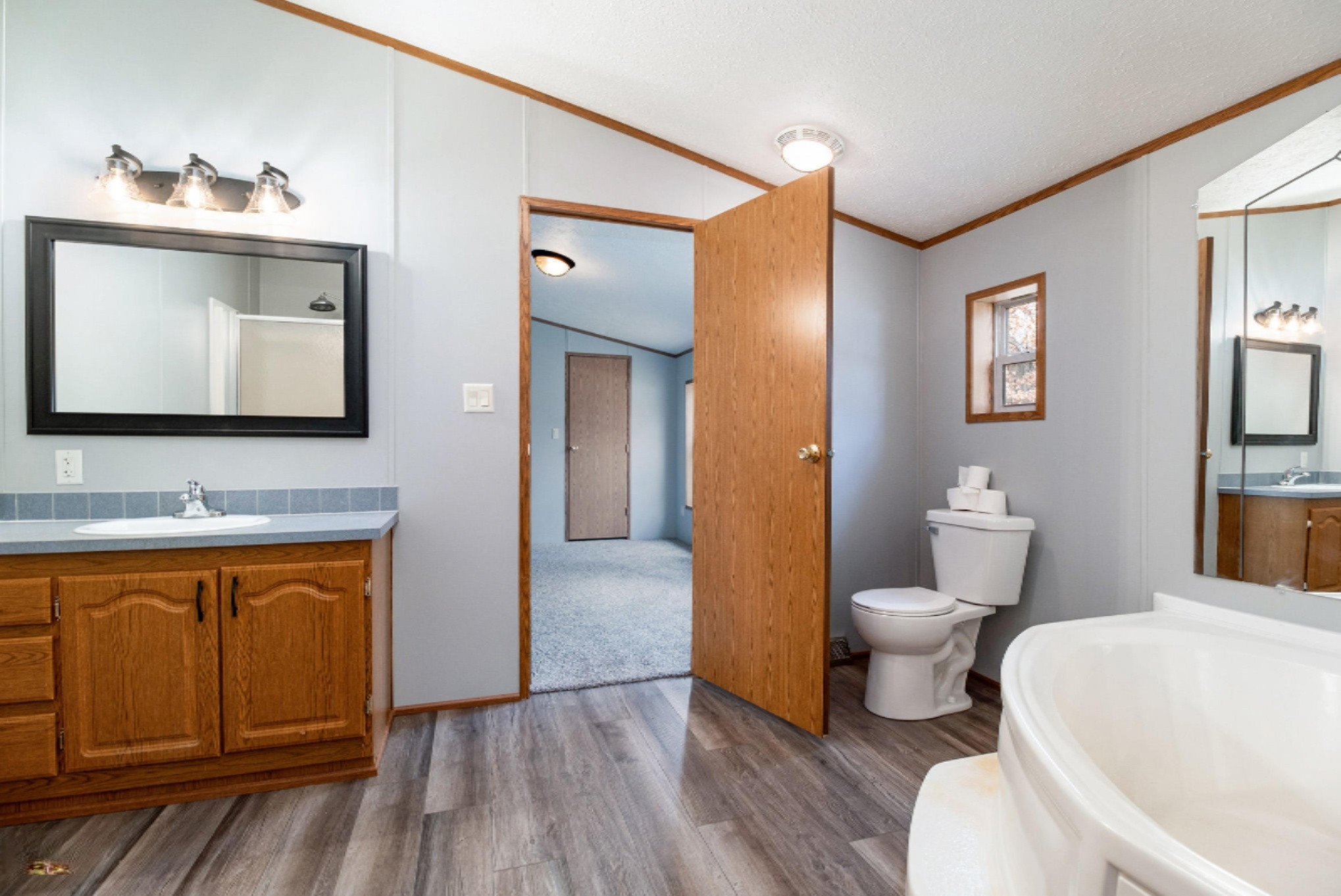 22 Oak Grove Road Springfield, MI 49037 - Photo 10 of 17 DSCF8898