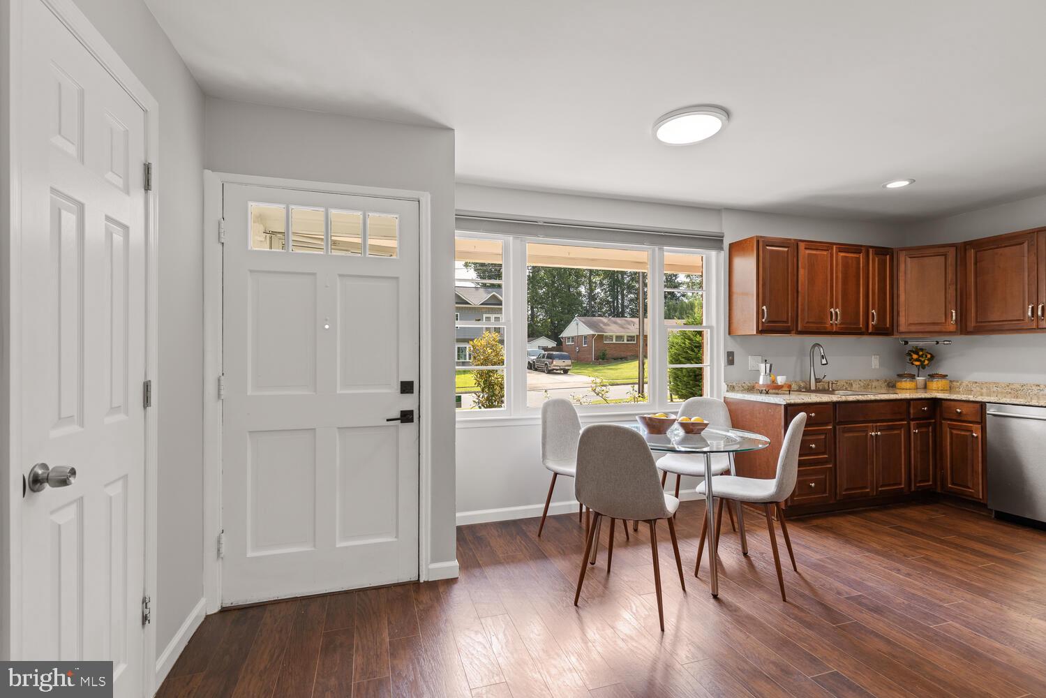 5333 Ravensworth Road Springfield, VA 22151 - Photo 12 of 38 Sunny eat-in kitchen w stainless steel appliances!