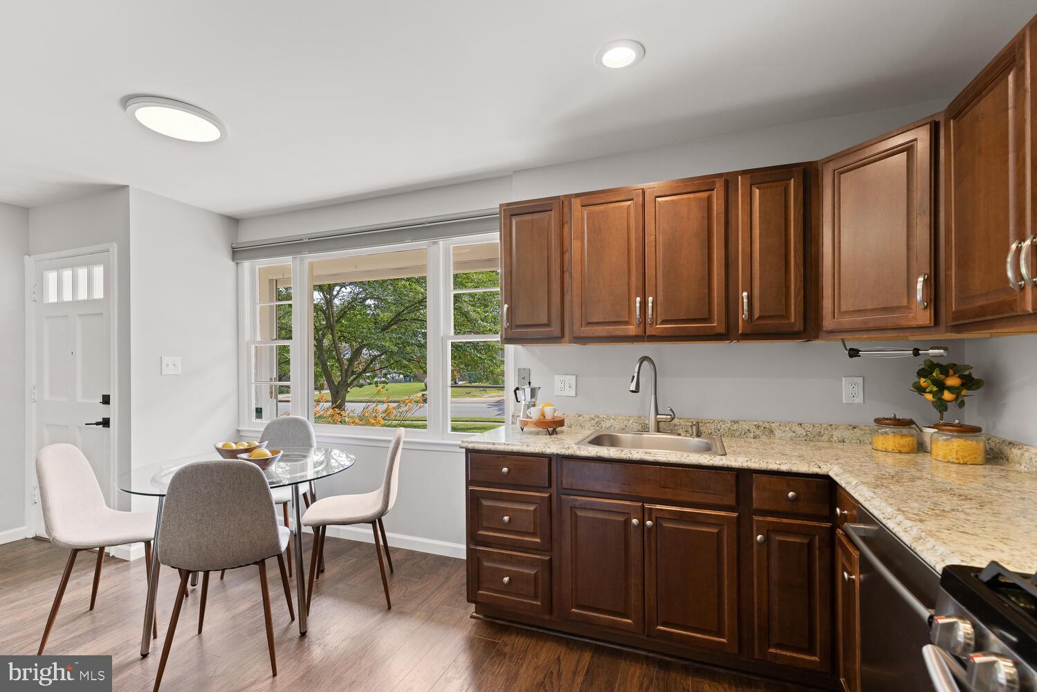 5333 Ravensworth Road Springfield, VA 22151 - Photo 16 of 38 Sunny eat-in kitchen w stainless steel appliances!