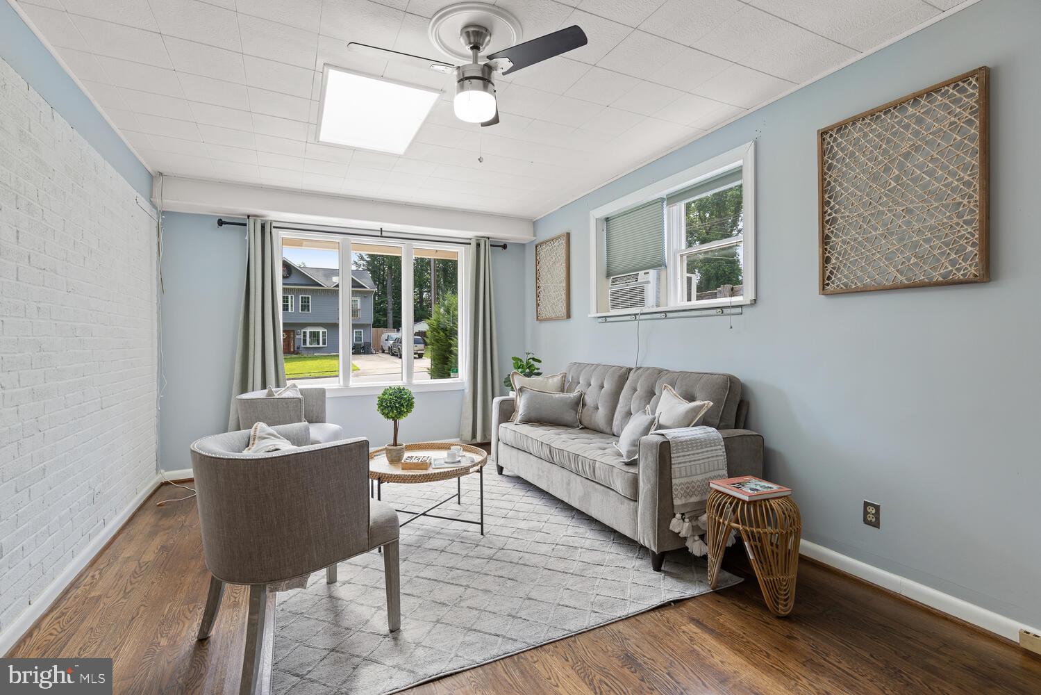 5333 Ravensworth Road Springfield, VA 22151 - Photo 5 of 38 Light-filled family room with large window!