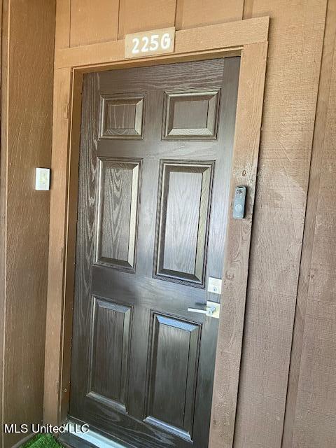 225 Molokai, Unit G Diamondhead, MS 39525 - Photo 2 of 17 IMG_9377