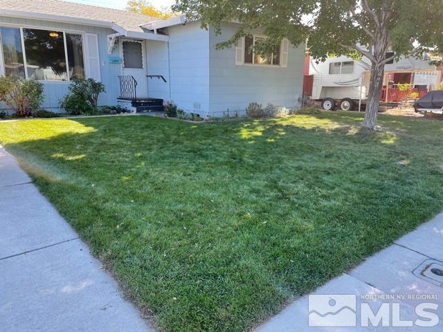 1650 Auburn Way Reno, NV 89502 - Photo 14 of 21 a house view with a garden space