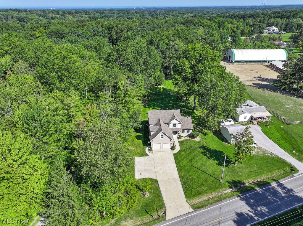 11631 Girdled Road Painesville, OH 44077 - Photo 2 of 33 Gallery Image 2