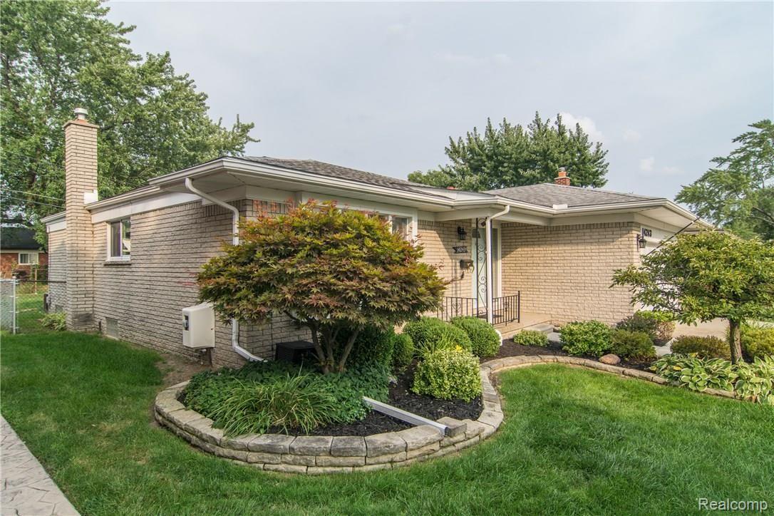 14243 Cranbrook Road Sterling Heights, MI 48312 - Photo 42 of 46 _DSC7939.jpg
