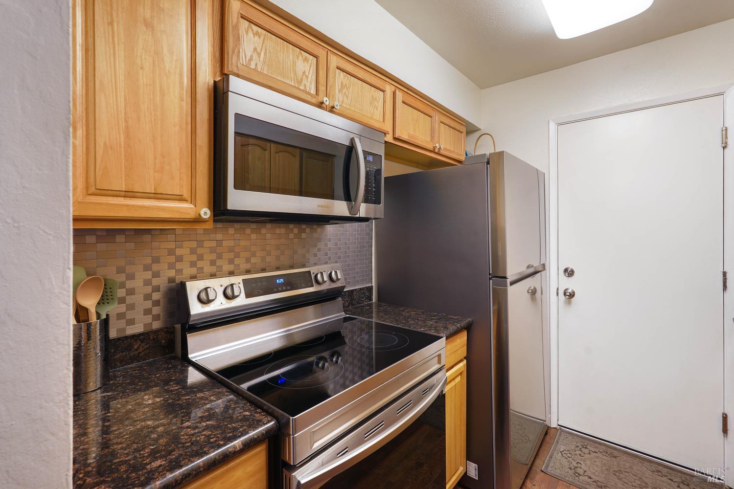 142 Del Rio Circle, Unit 2 Vacaville, CA 95687 - Photo 23 of 41