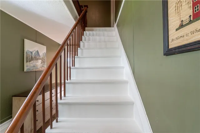 $189,900 | 36 Chapel Street, Almond, NY 14804