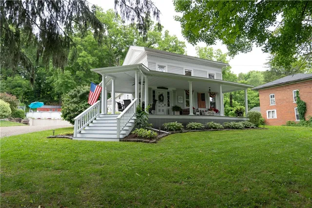 $189,900 | 36 Chapel Street, Almond, NY 14804