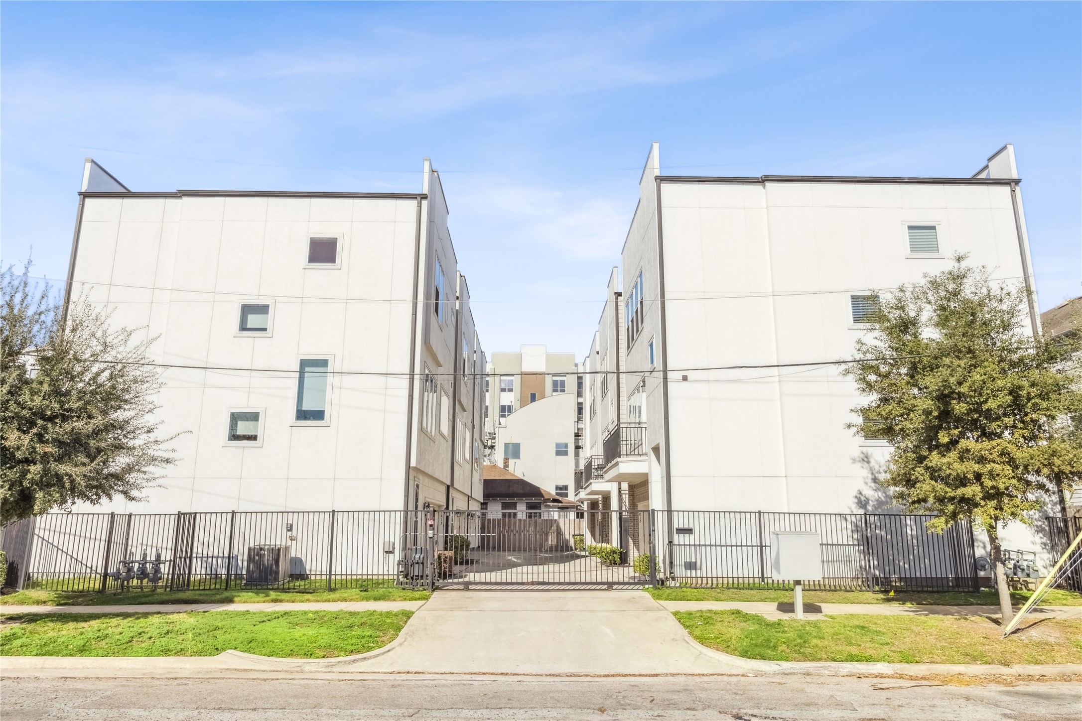 1812 West Webster Street Houston, TX 77019 - Photo 23 of 23 a view of a city with tall buildings