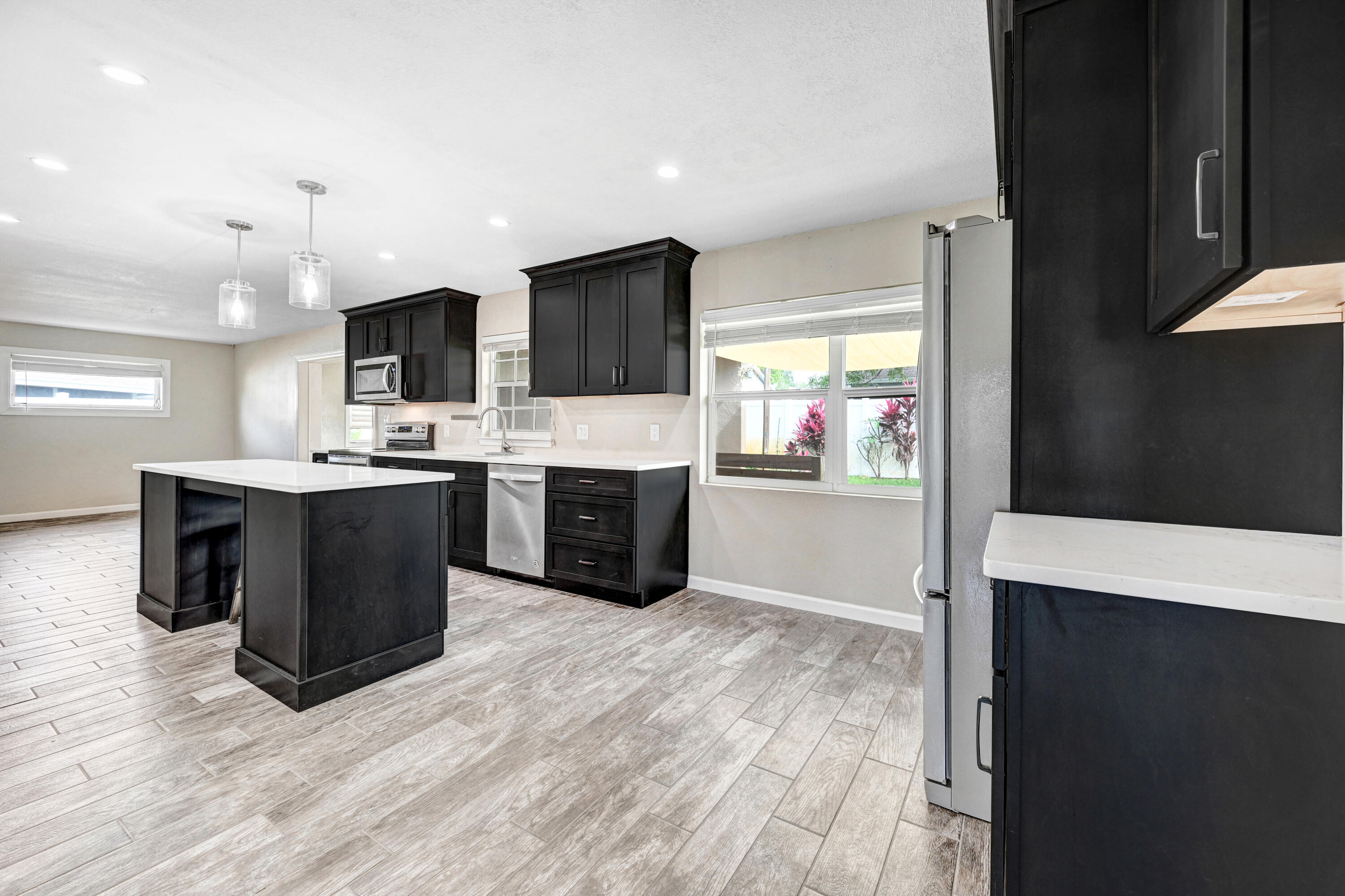 914 Kings Post Road Rockledge, FL 32955 - Photo 6 of 25 DSC_1627