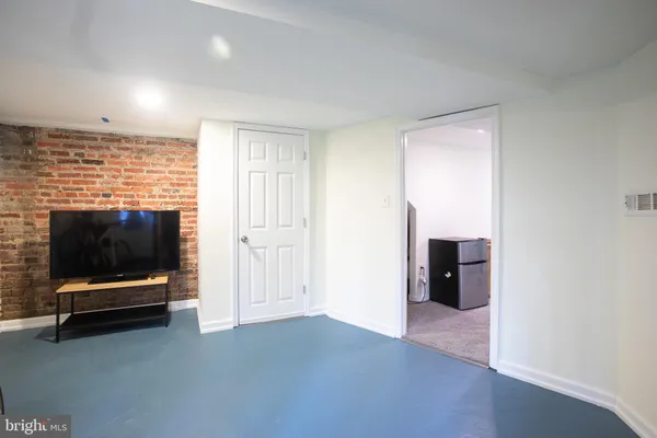 $5,200 | 636 Columbia Road Northwest, Washington, DC 20001