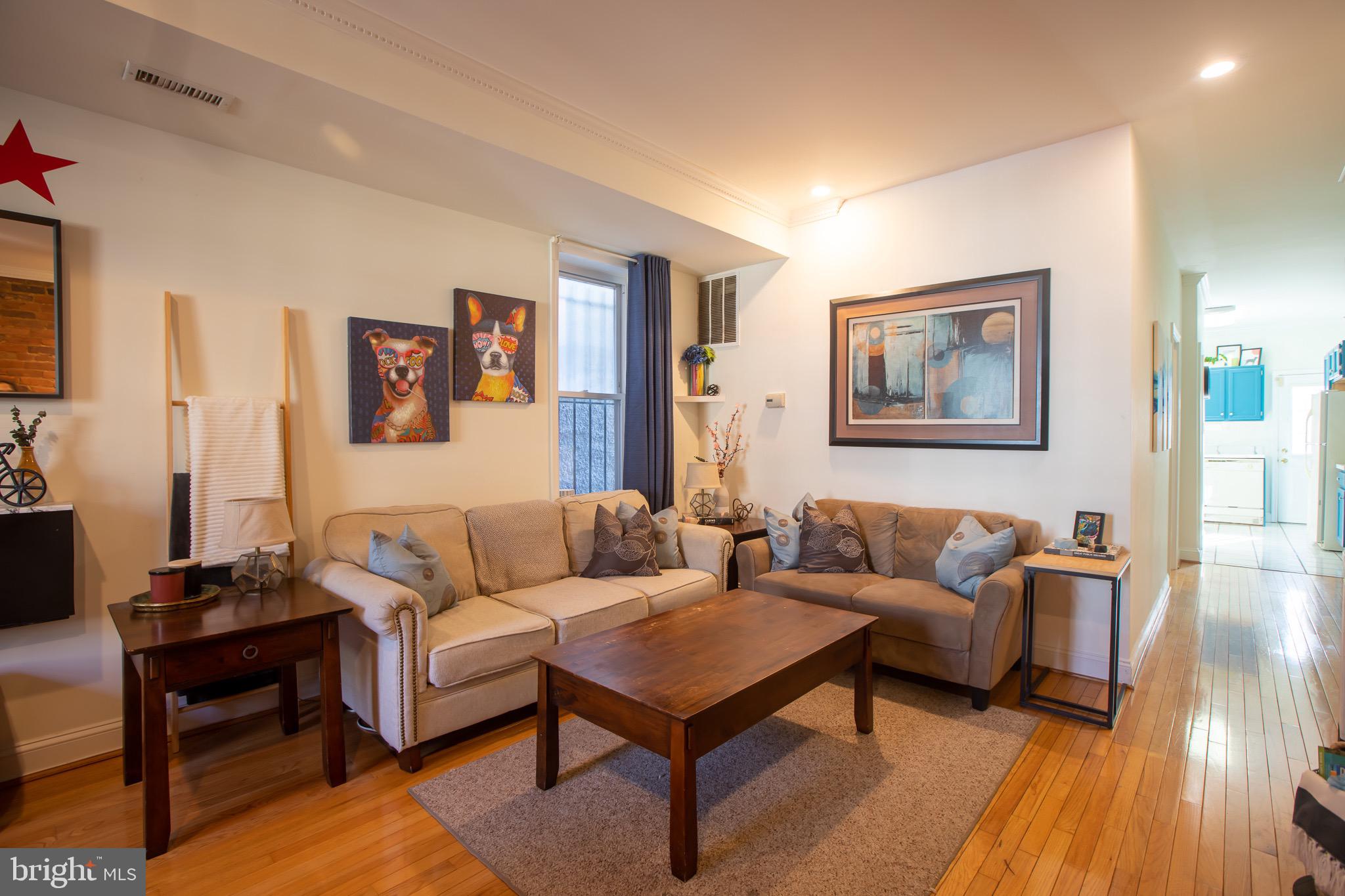 636 Columbia Road Northwest Washington, DC 20001 - Photo 4 of 39