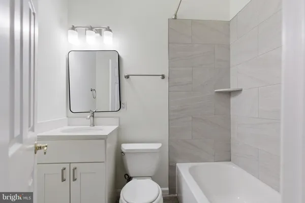 $5,200 | 636 Columbia Road Northwest, Washington, DC 20001